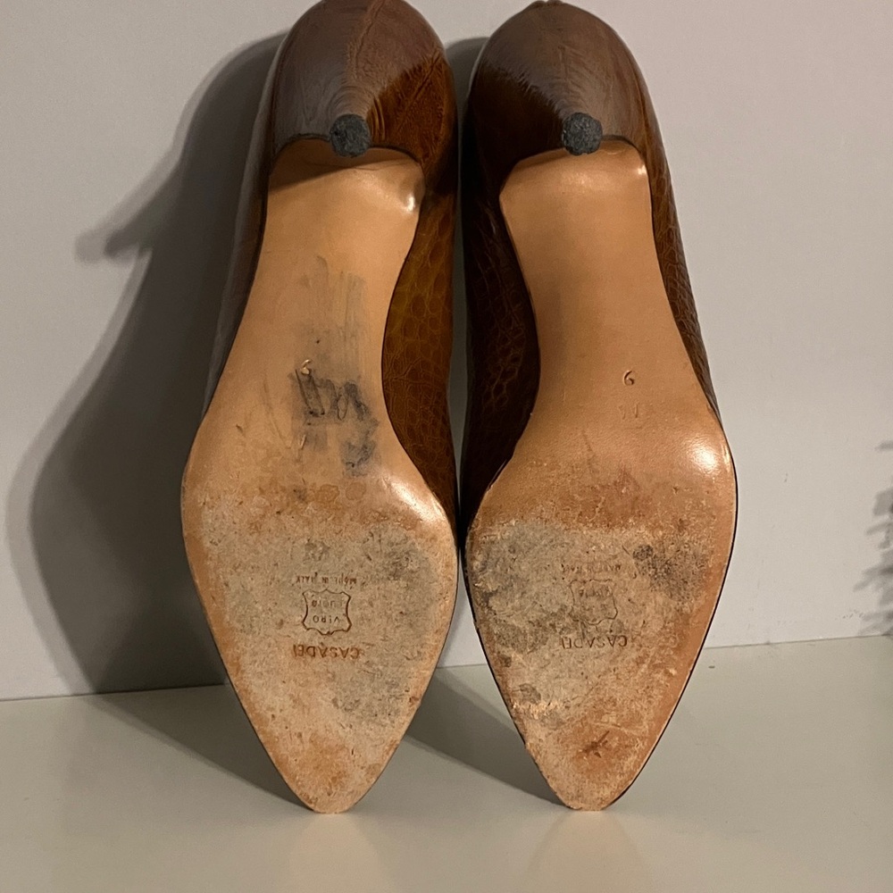 Casadei Textured Tan Heels Made in Italy - Picture 9 of 11